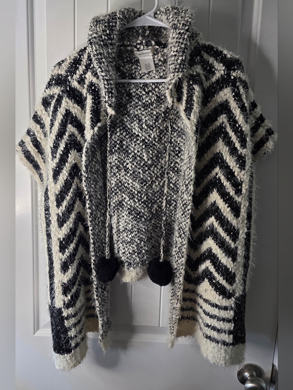 Francesa's Cozy Chevron Knit Cardigan Sweater - Black & White NWOT